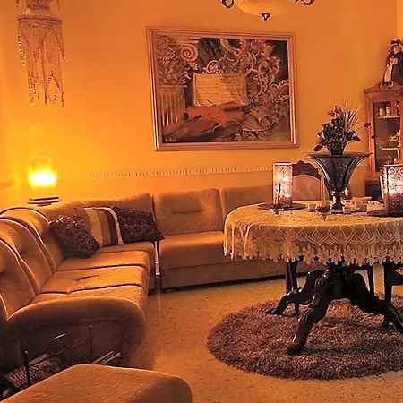 Spacious, Traditional House In The Center Of Malta 4*