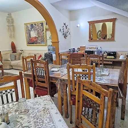 Hotel Spacious, Traditional House In The Center Of Malta 4*
